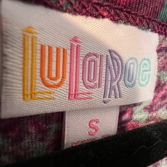 Set of 4 dresses for $20 size small - Picture 10 of 11